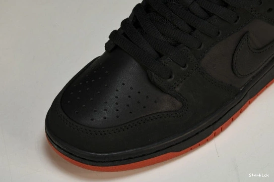 Low Nike Dunk SB Pigeon 883232-008 Black 0306